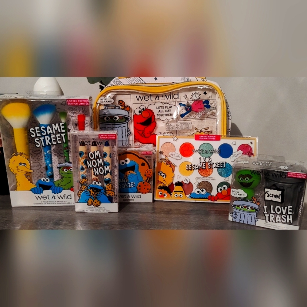 Sesame Street Wet n Wild 6 piece Makeup set